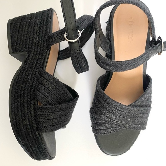 Old Navy Espadrille Cross Strap Platform Sandals - Picture 2 of 9